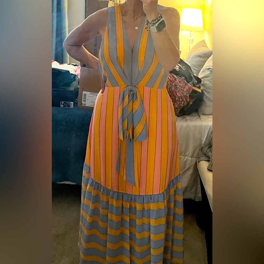 Gorgeous dress!!